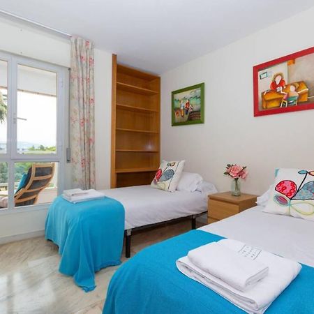 マラガPlaya Huelin Apartamentoアパートメント エクステリア 写真
