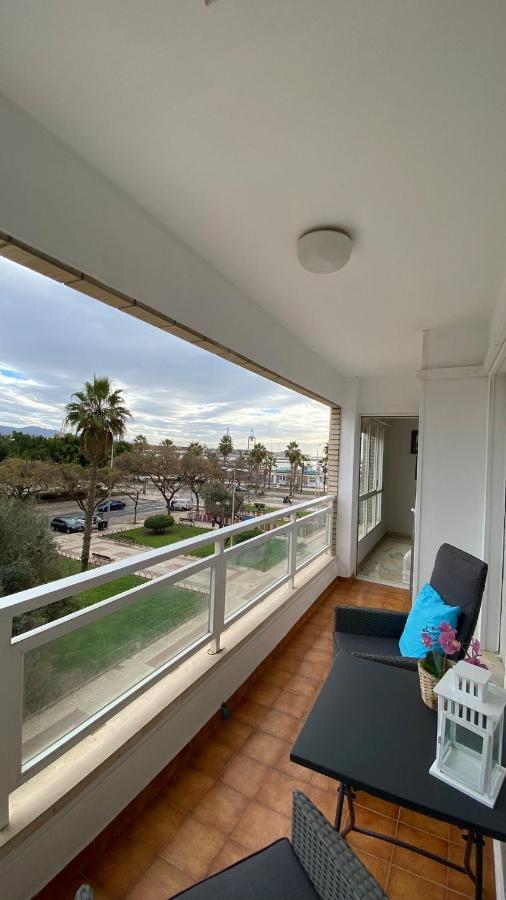 マラガPlaya Huelin Apartamentoアパートメント エクステリア 写真